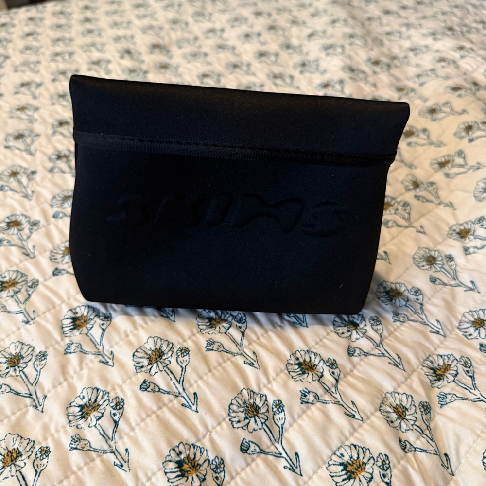 Skims Neoprene Pouch